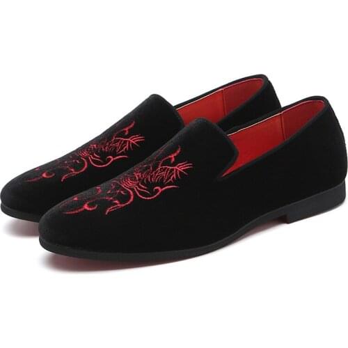 2019 Fashion Brand Men Fashion Trending Shoes Men Slip on Casual Comfortable Loafers Embroidered Loafers Driving Shoes Plus 48