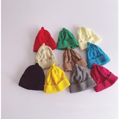 2021Autumn And Winte Korean cute little beanie children knitted hat diamond twist baby solid color pacifier curled woolen hat