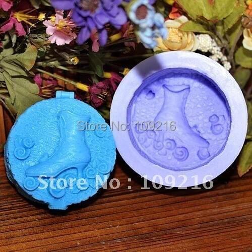 1pcs Shoes(R1041) Silicone Handmade Soap Mold Crafts DIY Mold