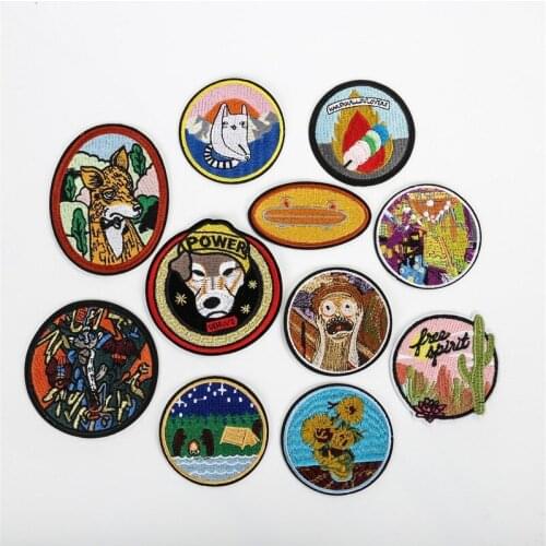 20pcs/lot Circular Anime Embroidery Patches Letter Chapter Tiger Wolf Sunflower Cactus River Power Clothing Accessories