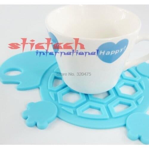 By dhl 200pcs Lovely little turtle Cartoon silicone placemats The tortoise shape cup mat Kitchen Essential tools useful