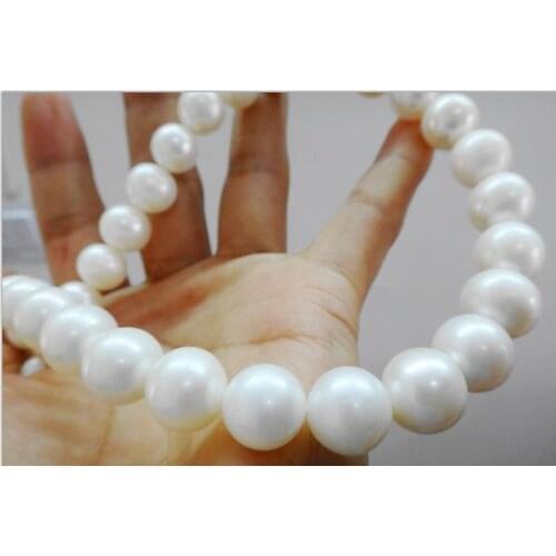 Charming 18"12mm white pearl necklace AAAA
