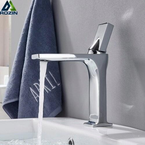 Chrome Square Bathroom Sink Faucet Single Lever Bathroom Sink Mixers Cold and Hot Water Vanity Sink Tap Single Hole