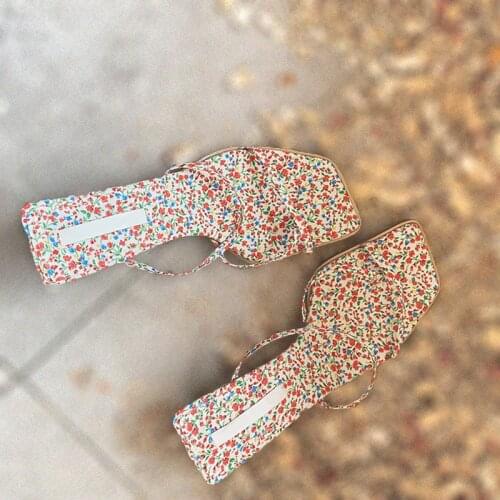 Flower Prints Narrow Band Women Slippers Flip Flop Design Floral Sandals Ladies Fashion Square Heel Slip On Summer Mules Sliders