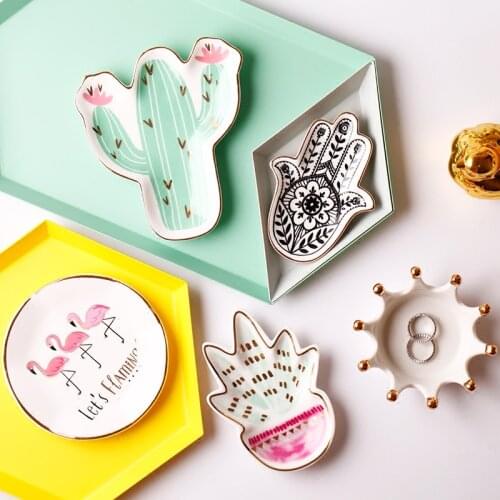 MOWU HOUSE Necklaces