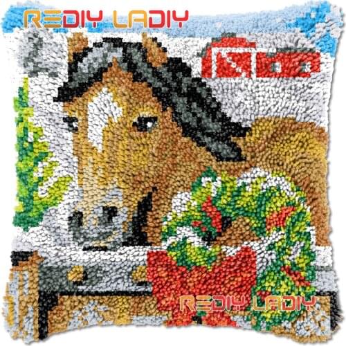 Latch Hook Cushion Cover Christmas Horse Needlepoint Kits Chunky Acrylic Yarn Crocheting Pillow Case Arts & Crafts