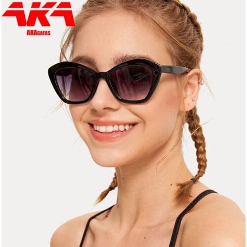 AKAgafas Cat Eye Sunglasses Women 2021 Metal Vintage Glasses Men Personality Small Frame Mirror Oculos De Sol Feminino UV400
