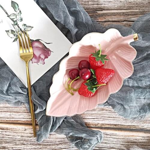 New Nordic Wind Household Kitchen Fruit Plate Home Jewelry Collection Plate Light Luxury Creative Home Ceramic Accessories