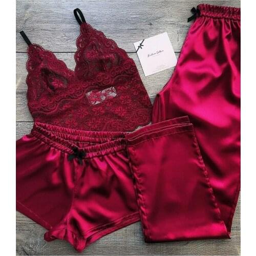 YENİ SEZON 2021 SATEN DANTEL DETAYLI Kadın Kırmızı 3 Lü Saten Dantel Detaylı Pijama Seti