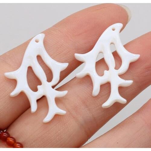 4Pcs Natural Freshwater White Shell Pendant Fish-Loose Beads For Jewelry Making DIY Bracelet Earrings Bracelet Accessory