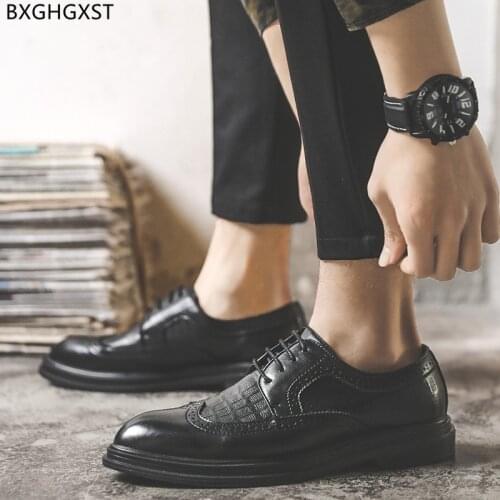 Dress Shoes Mens Fashion Oxford Luxury Brand Shoes for Man Office 2021 Brogue Men Formal Shoes Chaussure Homme Zapatos De Hombre