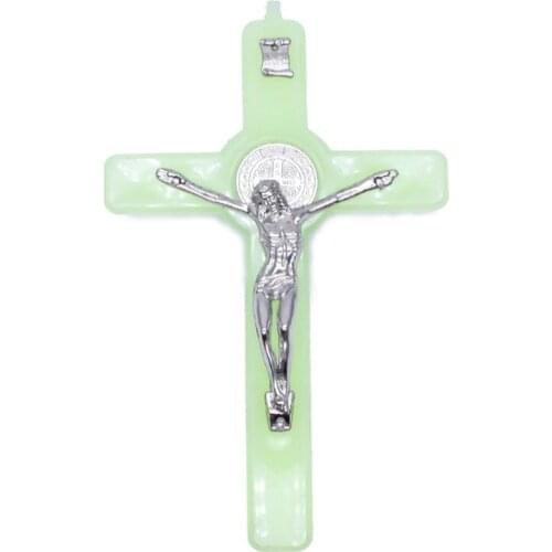 Christ Jesus Cross Luminous Glow in the Dark Pendant Crucifix Ornaments Charms