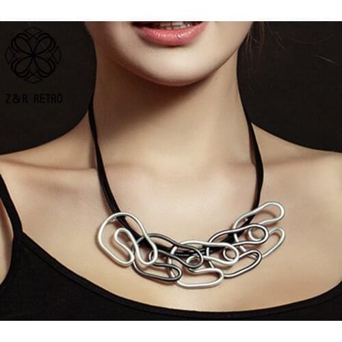 2021 Alloy Collar Necklace Suspension Decorative Pendants Chokers Vintage Jewelry for Women Chains Around the Neck Accessories