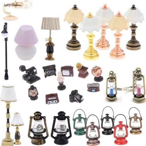 1PCS 1:12 Table Candlestick Retro Kerosene Lamp Doll House Accessories DIY House Furniture Toys Lamp Miniature Decoration
