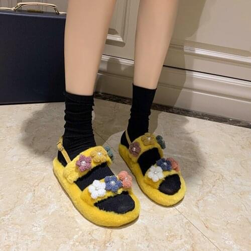 2020 Autumn Winter Women Fur Slipper Flat Shoes New Female Loafers Selling High Quality Fluffy Plush Cute Female Slippers W36-45