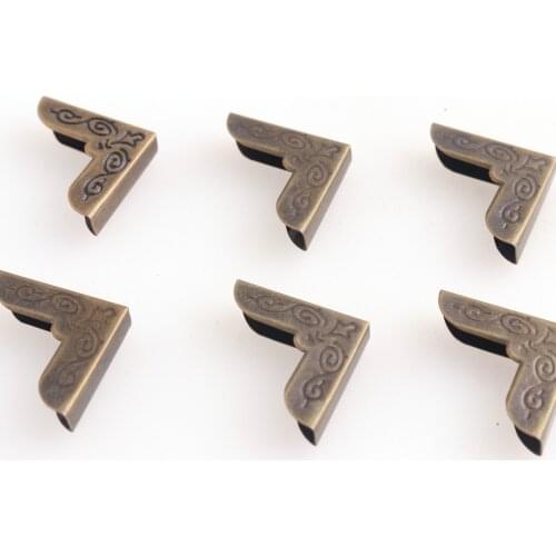 21mm Corner protectors Antique bronze Metal Corners with retro pattern Corner protector for boxes tables and books corner bracke