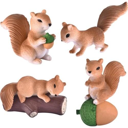 4pcs/Set Lovely Squirrel Figurine Family Model Cartoon Animal Dollhouse Cake Home Decor Kid Miniature Garden Decoration Playset