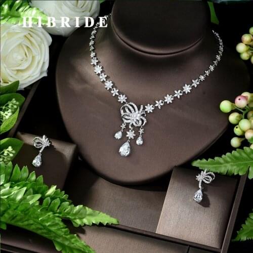 HIBRIDE New Luxury Jewelry Bridal Wedding Accessories Micro Paved CZ Crystal Flower& Leaves Pendant Necklace for Women N-950