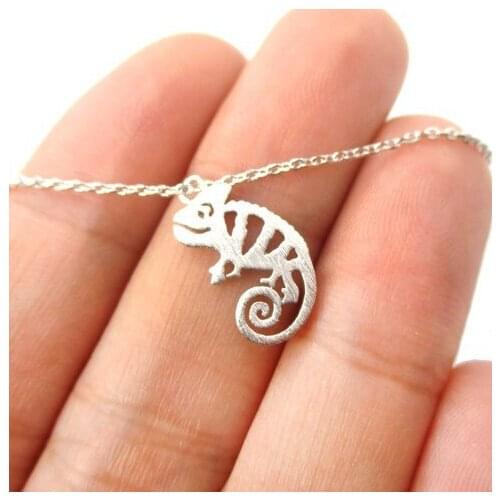 Daisies (10pcs/lot) Fomous Brand Iguana Necklace Chameleon Shaped Animal Pendant Necklace Long Necklace for women girls Jewelry