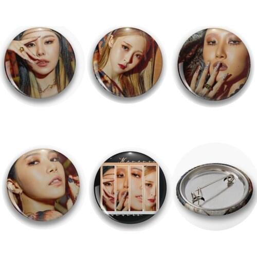 KPOP MAMAMOO Hwasa Moonbyul Solar Wheein New Album Badge Brooch Jewelry Cute Pins Brooches Wholesale New