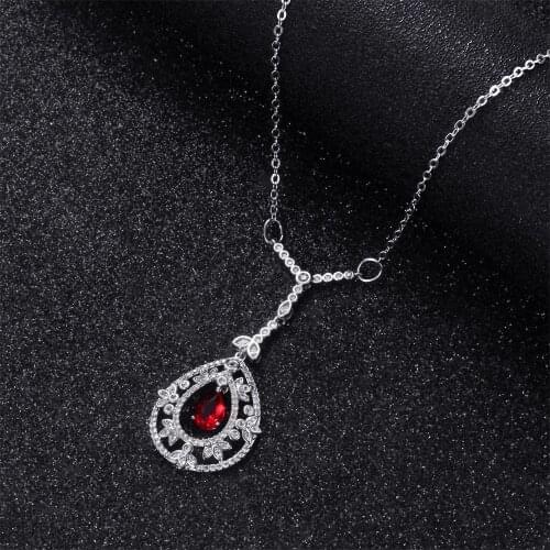 Pendant Necklace Women Necklace Red Drop Shaped Necklace with Zircon Motifs Sweet and Romantic Surprise Gift for Girlfriend