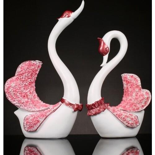 Creative European style wine cabinet TV cabinet living room home craft decoration birthday wedding gift resin swan decoration