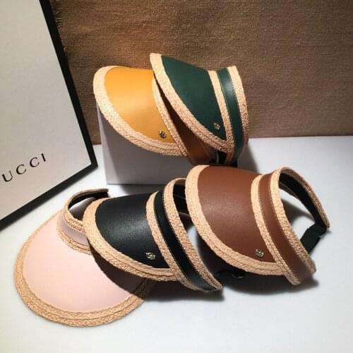 New Wholesale Women Woven Raffia Sun Visors PU Leather Patchwork Natural Straw Beach Cap Ladies Wide Brim Roll-up Sun Hat Cap