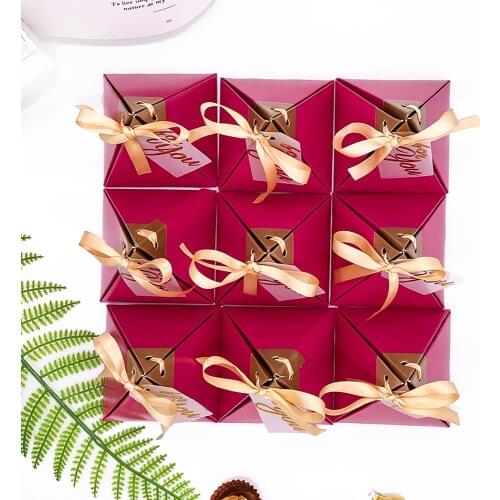 50 Pcs Rose Red Triangular Pyramid Sweet Candy Box Paper Gift Boxes Chocolate Bags Gift Packing Box Wedding Favors Decoration