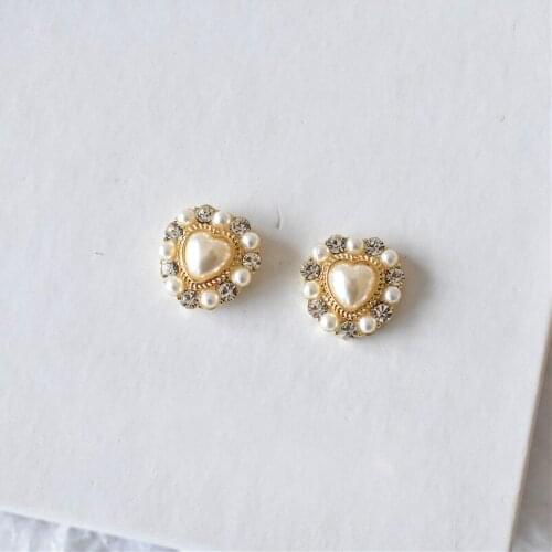 Heart-shaped Pearl Earrings for women Zircon Stud Earring with Hypoallergenic Needle Fashion Jewelry