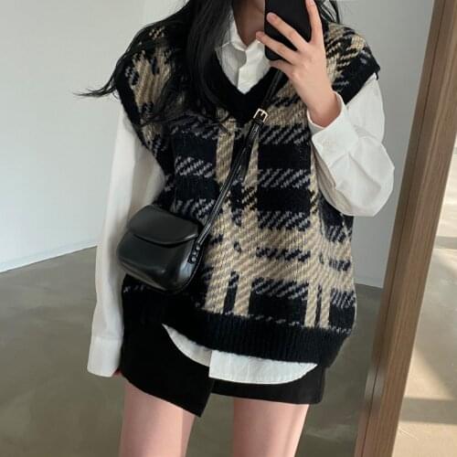 Korean knitted Sweater Cardigan Autumn Winter Casual Fashion Plus Size Knitted Cardigan O-Neck Long Sleeve Button Cardigan Coats