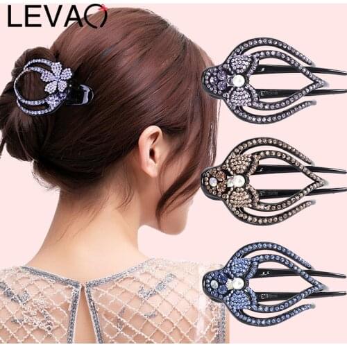Levao 1PC Shiny Rhinestone Flower Hairpins Acrylic Hair Clips for Women Hai Accessories Crystal Hollow Hair Claws Headwear
