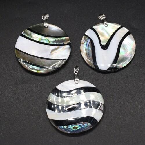 Natural Striped Abalone Shell Pendant Round Shape Black White Striped Shell Pendant for Making Jewelry Necklace Gift 48x48mm