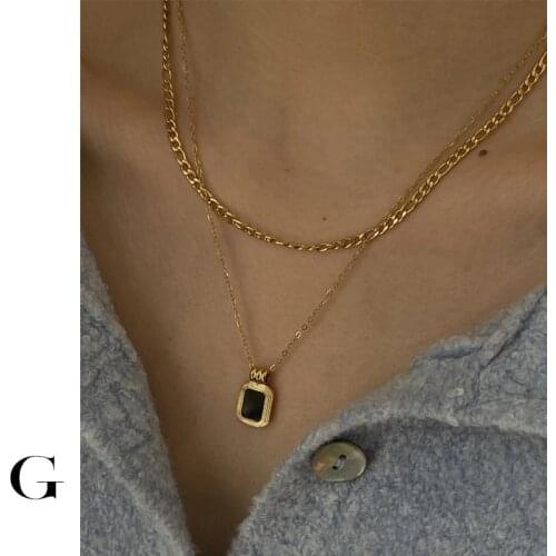 GHIDBK Hot Sale 2021 Fashion Stainless Steel Jewelry for Women Designed Layering Delicate Textured Black Square Choker Necklaces