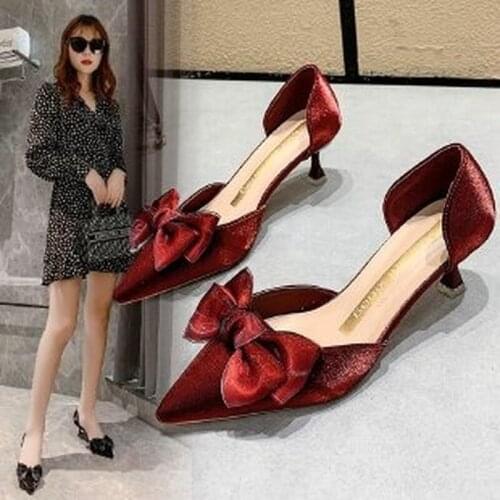 2021 New Pointy Toe Hollow High Heels Spring Red Butterfly Bride Shoes Sexy Single Shoe Women Side Empty Sandal