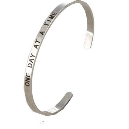 MYLONGIHGCHARM Rigid Bracelets