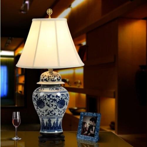Vintage chinese bedroom living room wedding table lamp Jingdezhen porcelain ceramic table lamp art led light table lamp