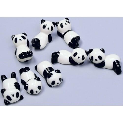 1Pcs Creative Ceramic Chopsticks Stand Cartoon Holder Rack Panda Lucky Cat Shape Fashion Kitchen Tableware
