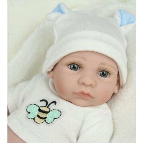 10 Inch Looking like Realistic Baby Rebirth doll Silicone Newborn Care Soft Body Toy for Children 27 cm Kids Bedtime Toys