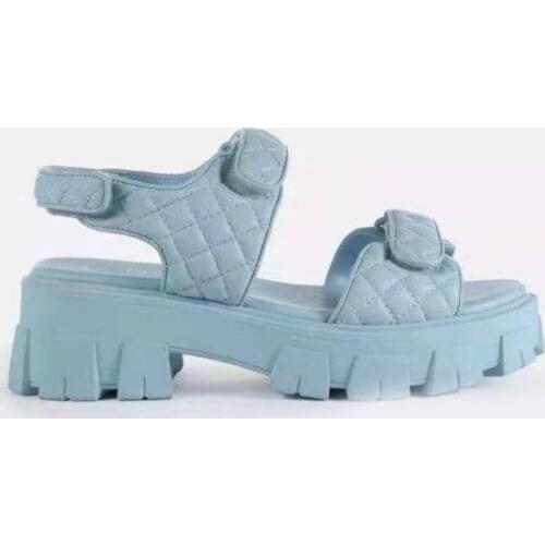 2021 Classic Open Toe Hollow Hook Loop Sandals Girls Thick Bottom Non-Slip Beach Sandals Daily Casual All-Match Shoes Size 43