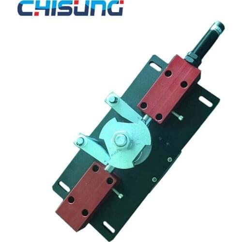 Tripod turnstile mechanism with hydraulic shock absorber