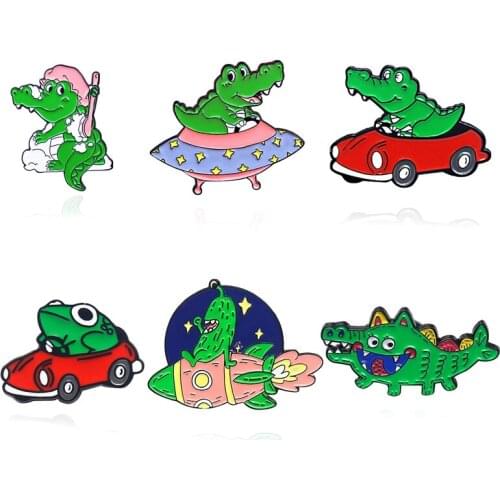 2021 Fashion Metal Crocodile Cartoon Brooch Female Pin Creative Popular Corsage Jewelry Accessories