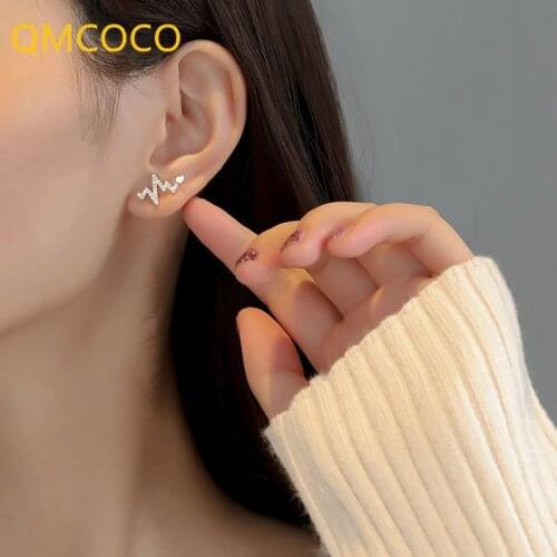 QMCOCO Irregular Wavy Earrings 925 Silver Japanese-Korean INS Style Fashion Sweet Elegance Zircon Heart-Shape Earrings For Women