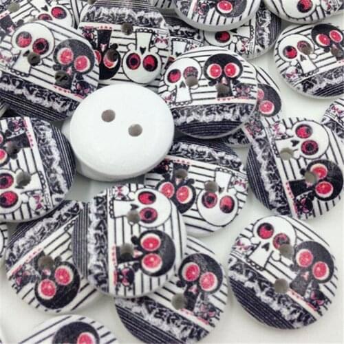 100 pcs Mix Skull Wood Buttons 15mm Sewing Craft 2 Holes WB277