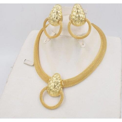 2016 New Fashion Dubai Whtie Gold Color Jewelry Sets Elegant line Crystal Costume Jewelry Sets Nigerian African Beads Design