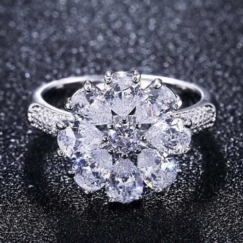 Huitan Gorgeous Silver Color Flower Finger Rings for Women Wedding Party Shiny Cubic Zirconia Romantic Lady Ring Fashion Jewelry