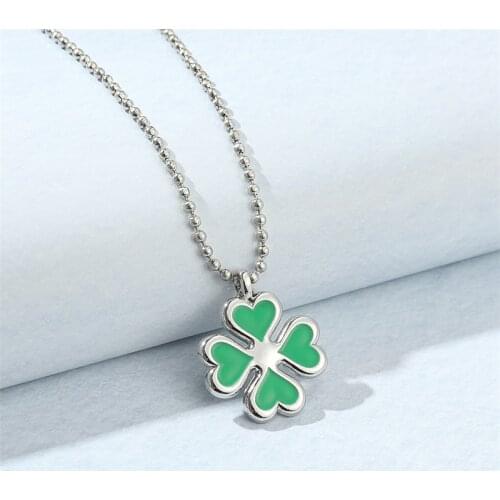 Tokyo Revengers Hinata Tachibana Necklace Anime Four Leaf Clover Pendant Necklace Character Cosplay Chain for Woman Girl Jewelry