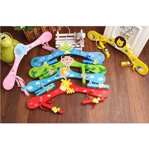 1PC New Hot Mixed Wood Cute Animal Cartoon Baby Children Coat Clothes Hooks Hangers For Clothes MQ 020