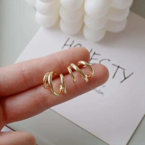 Vintage Cute Gold Metal Hoop Earring For Woman Trendy Triple Open Circle C Shaped Korean Earrings Fashion Elegant brincos