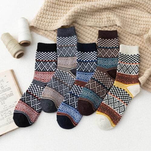 2021 Newest 5Pairs/lot Winter Warm Thicken Thermal Soft Casual Women Wool Socks Cashmere Home Snow Boots Home Floor Socks