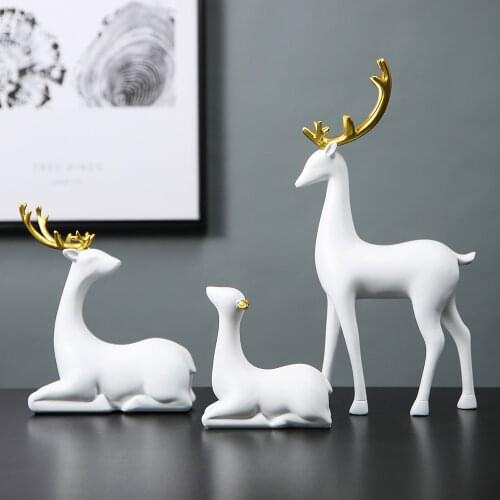 Modern Home Decoration Accessories Deer Decoration Statue Living Room Decor Abstract Sculpture Resin Embellishment Office Decor